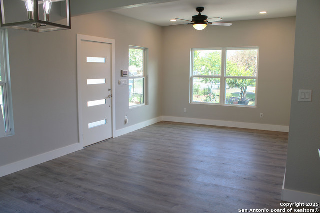 Listing photo id 6 for 109 Shenandoah St