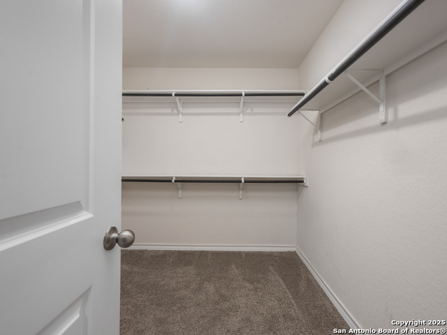 Listing photo id 15 for 224 Cuban Emerald