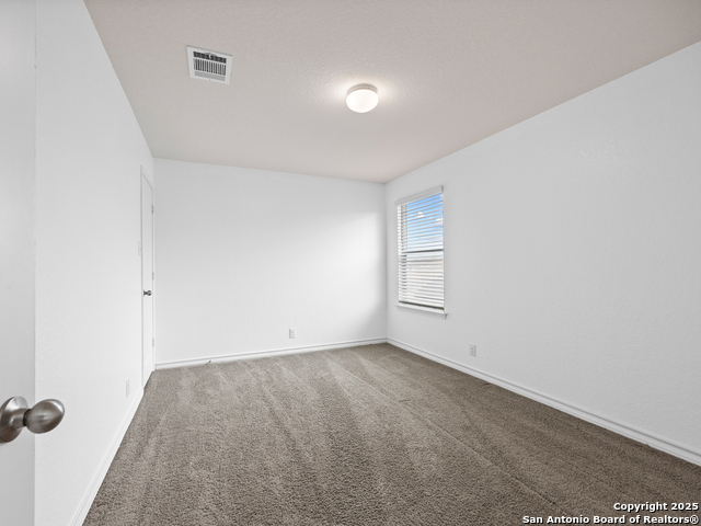 Listing photo id 21 for 224 Cuban Emerald