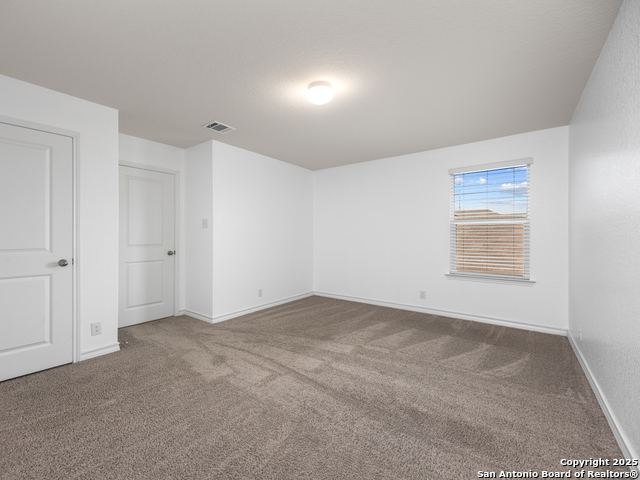 Listing photo id 24 for 224 Cuban Emerald