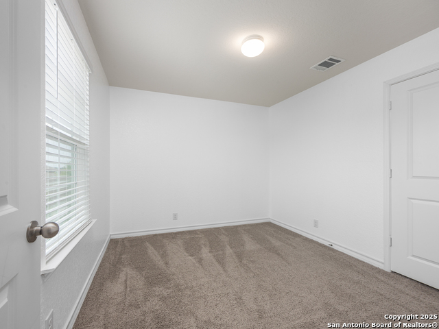 Listing photo id 27 for 224 Cuban Emerald