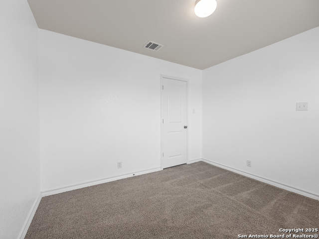 Listing photo id 28 for 224 Cuban Emerald