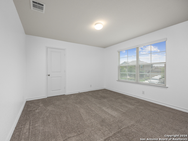 Listing photo id 29 for 224 Cuban Emerald