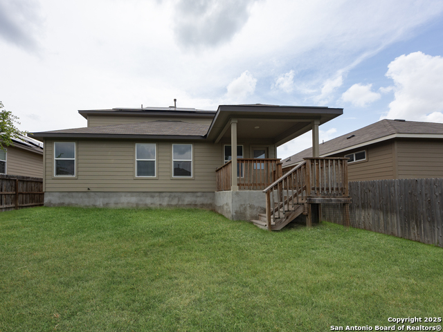 Listing photo id 31 for 224 Cuban Emerald