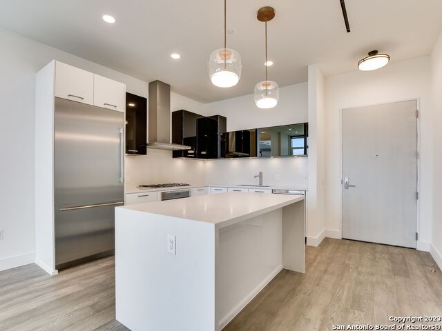 Image 4 of 27 For 123 Lexington Ave  1403