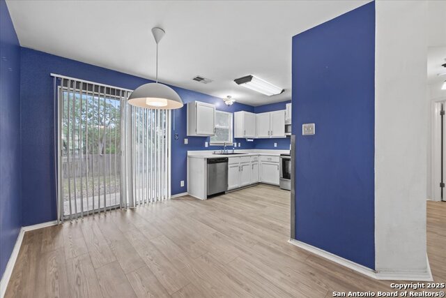 Image 9 of 30 For 7122 Coral Springs