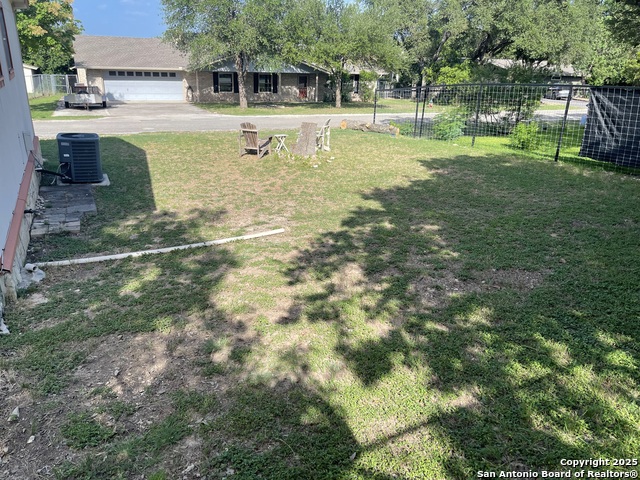 Image 34 of 53 For 113 Creekview