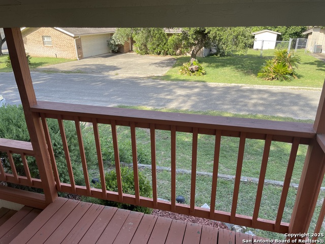 Image 36 of 53 For 113 Creekview