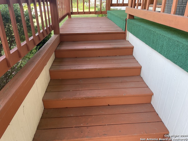 Image 40 of 53 For 113 Creekview
