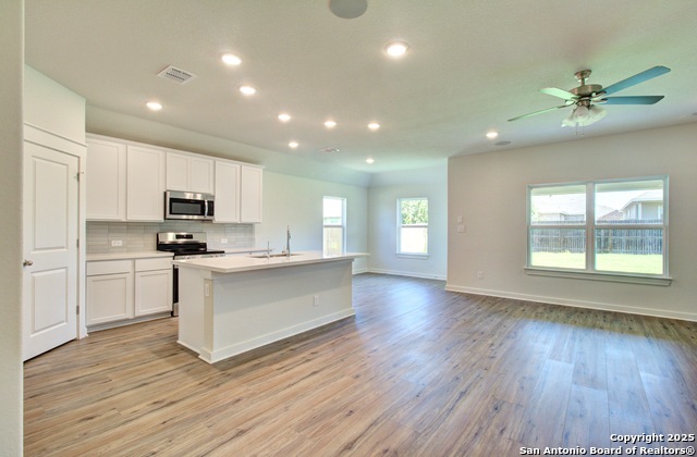 Listing photo id 1 for 11118 Gaillardia Valley
