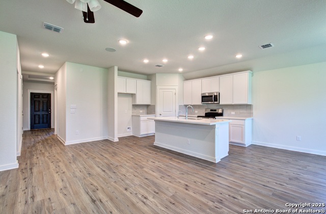 Listing photo id 2 for 11118 Gaillardia Valley