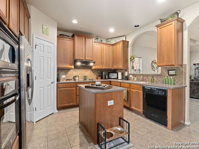 Image 11 of 26 For 9823 Amberg  