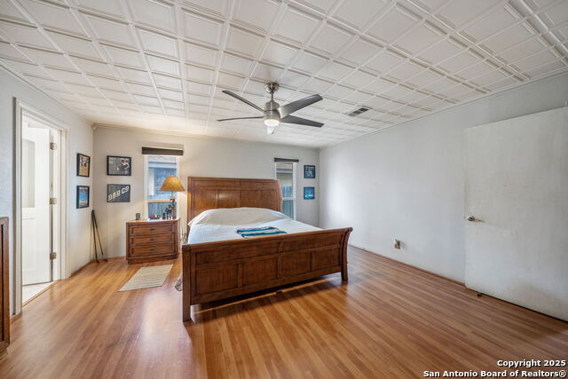 Image 22 of 47 For 811 Sherman Oak