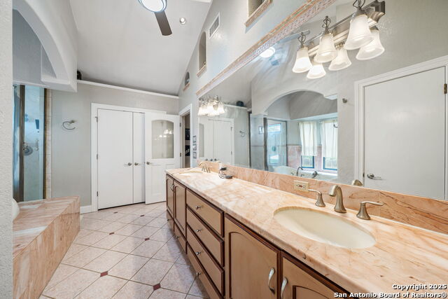 Image 24 of 47 For 811 Sherman Oak