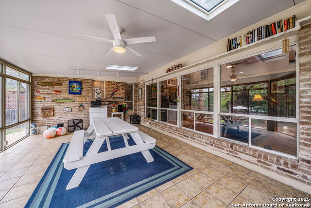 Image 30 of 47 For 811 Sherman Oak