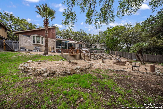 Image 35 of 47 For 811 Sherman Oak