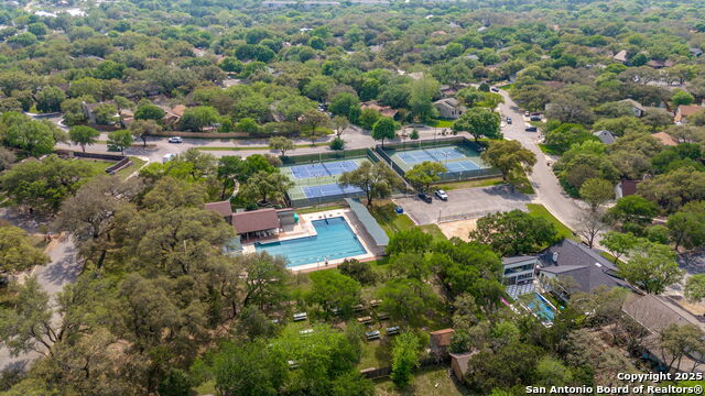 Image 42 of 47 For 811 Sherman Oak