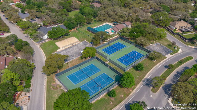 Image 46 of 47 For 811 Sherman Oak