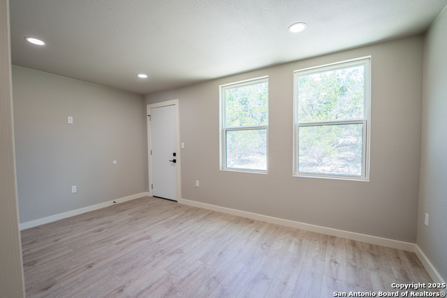 Image 20 of 29 For 1225 Texas Oaks  E
