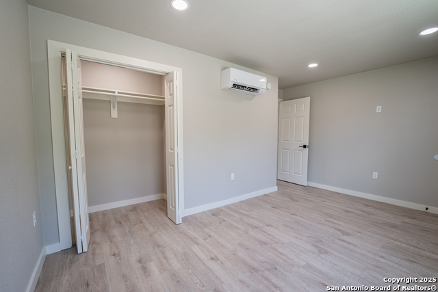 Image 22 of 29 For 1225 Texas Oaks  E