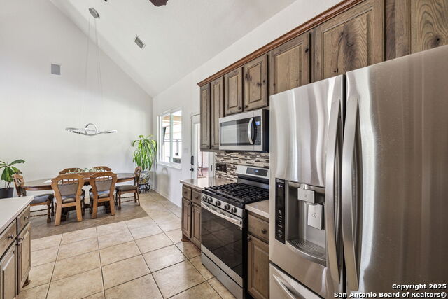 Image 13 of 47 For 27322 Sherwood Forest Dr