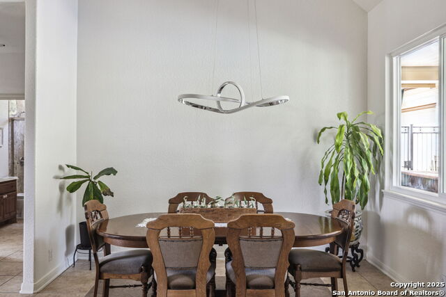 Image 14 of 47 For 27322 Sherwood Forest Dr
