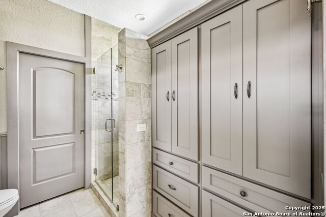 Image 21 of 47 For 27322 Sherwood Forest Dr