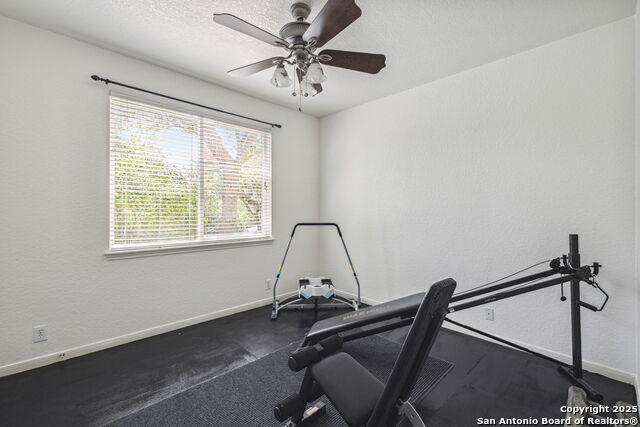 Image 27 of 47 For 27322 Sherwood Forest Dr