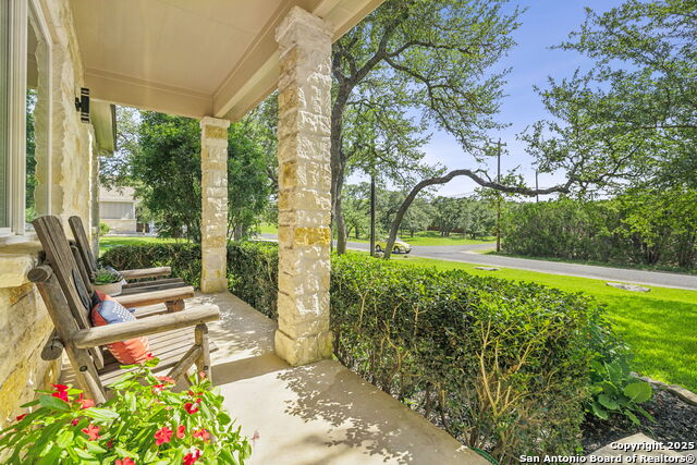 Image 4 of 47 For 27322 Sherwood Forest Dr