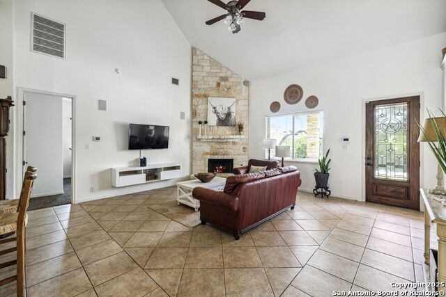 Image 8 of 47 For 27322 Sherwood Forest Dr