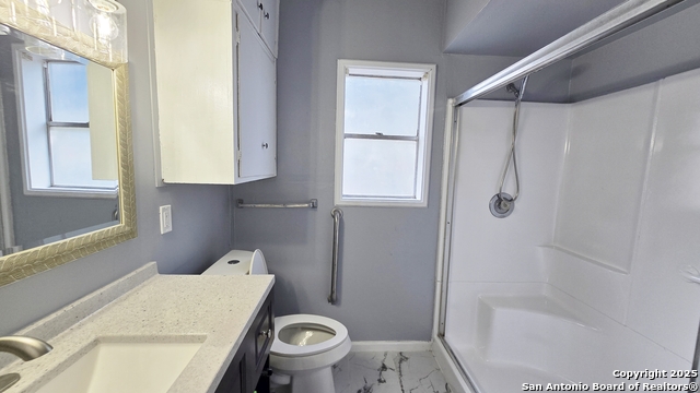 Image 20 of 23 For 2112 San Fernando St #a