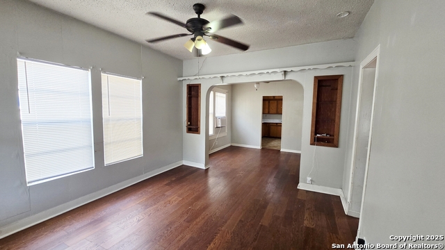 Image 4 of 23 For 2112 San Fernando St #a