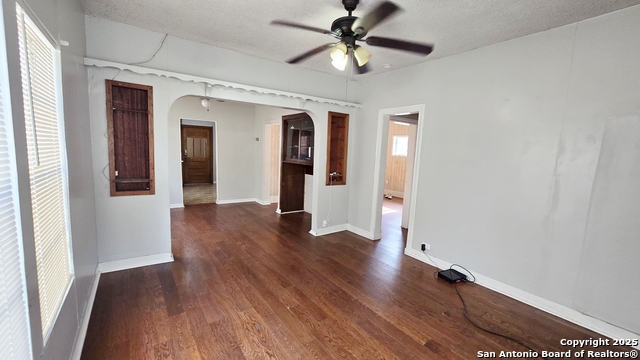 Image 5 of 23 For 2112 San Fernando St #a