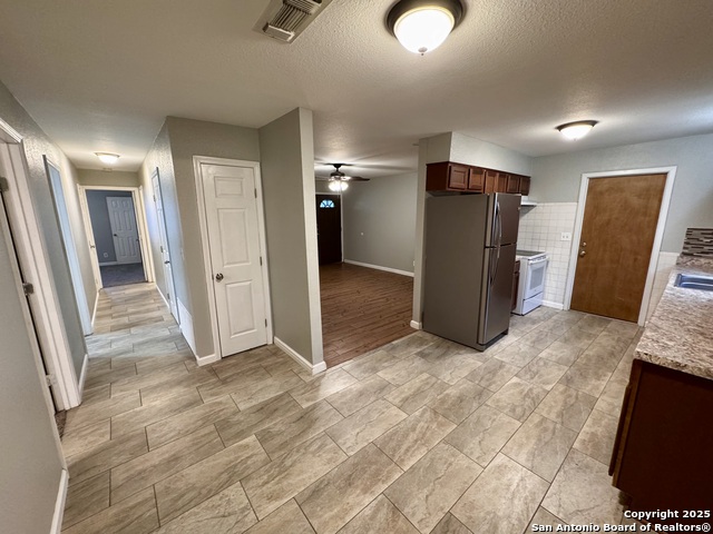 Image 10 of 18 For 1220 Goodwin
