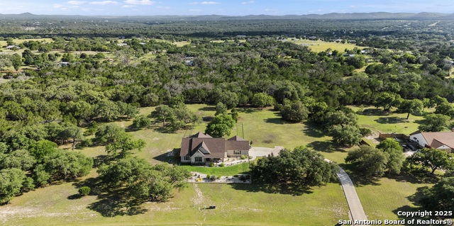 Details for 744 East Rio Azule, Pipe Creek, TX 78063