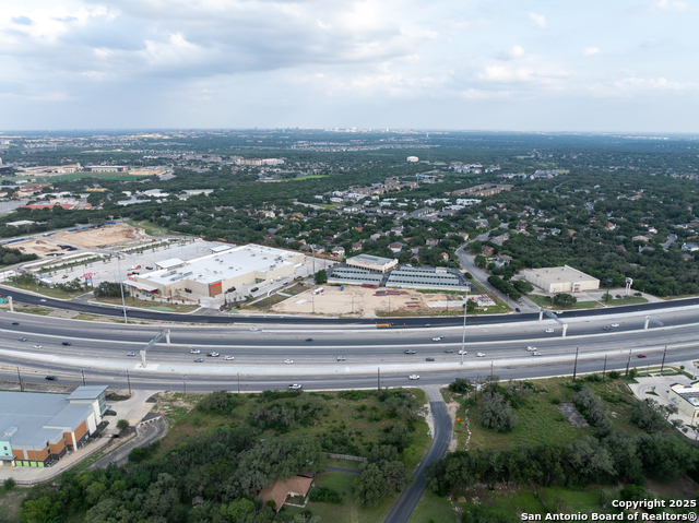 Image 13 of 15 For 7413 N Loop 1604 W