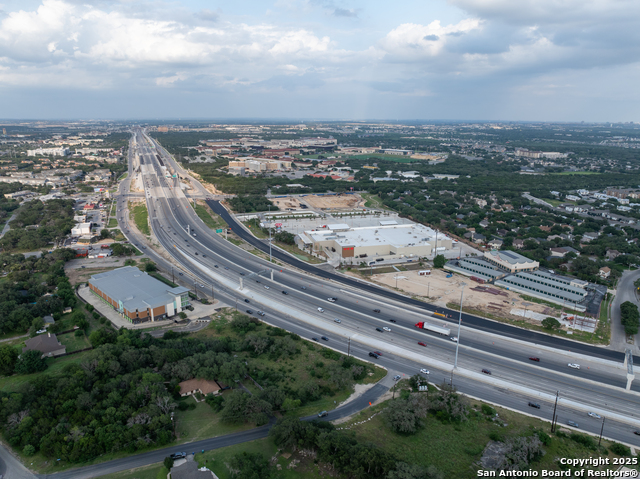 Image 5 of 15 For 7413 N Loop 1604 W
