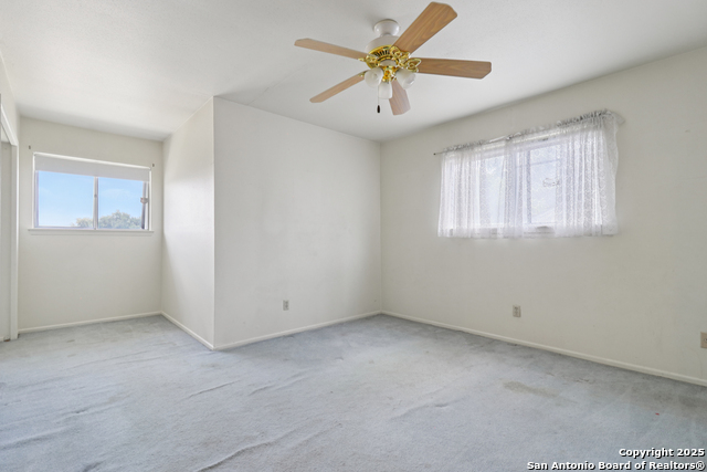 Image 22 of 47 For 6210 Echo Hill