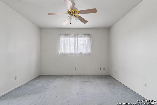 Image 24 of 47 For 6210 Echo Hill