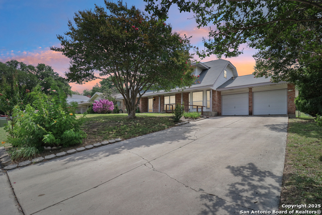 Image 3 of 47 For 6210 Echo Hill