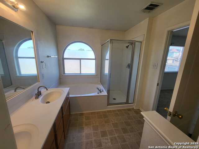 Image 14 of 18 For 638 Granite Cliff