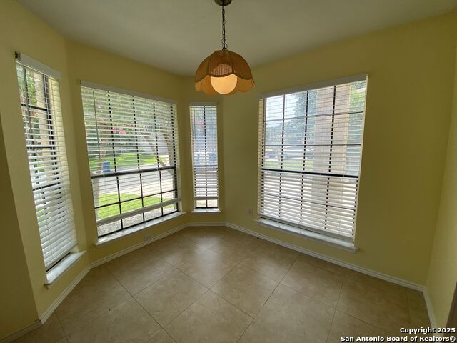 Image 5 of 11 For 9223 Fishers Hill