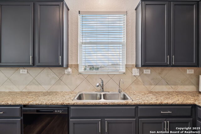 Image 19 of 37 For 7606 Palomino Cove