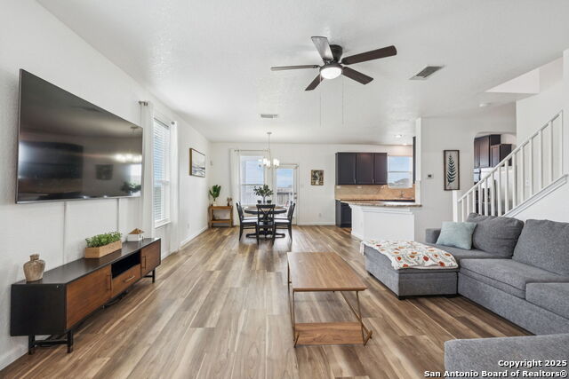 Image 5 of 37 For 7606 Palomino Cove