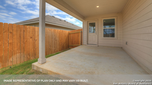 Listing photo id 28 for 331 Bluetick Trail