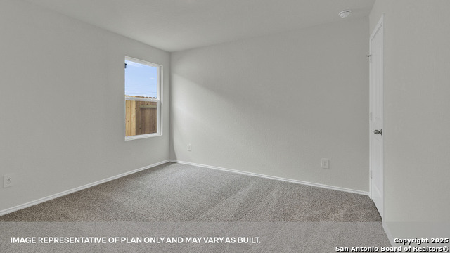 Listing photo id 7 for 331 Bluetick Trail