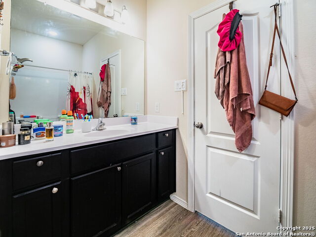 Listing photo id 9 for 13247 Montane Manor Ln