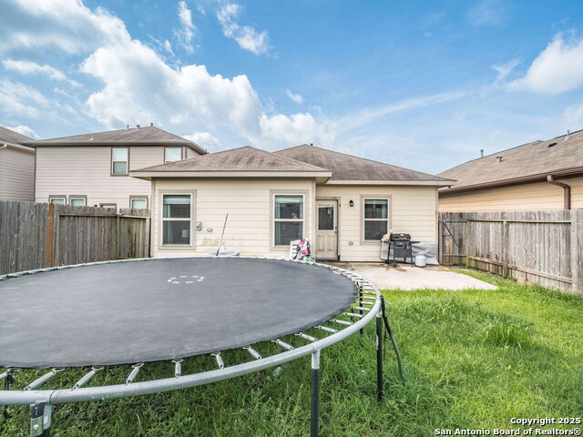 Listing photo id 10 for 13247 Montane Manor Ln