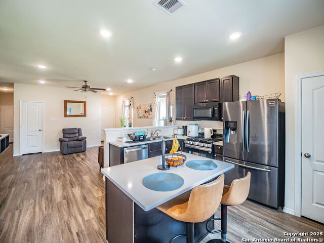 Listing photo id 3 for 13247 Montane Manor Ln