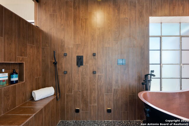 Image 14 of 54 For 13132 State Highway 16